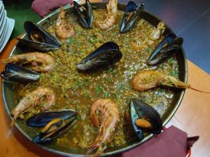 Paella de mariscos en Bar El Cachivache